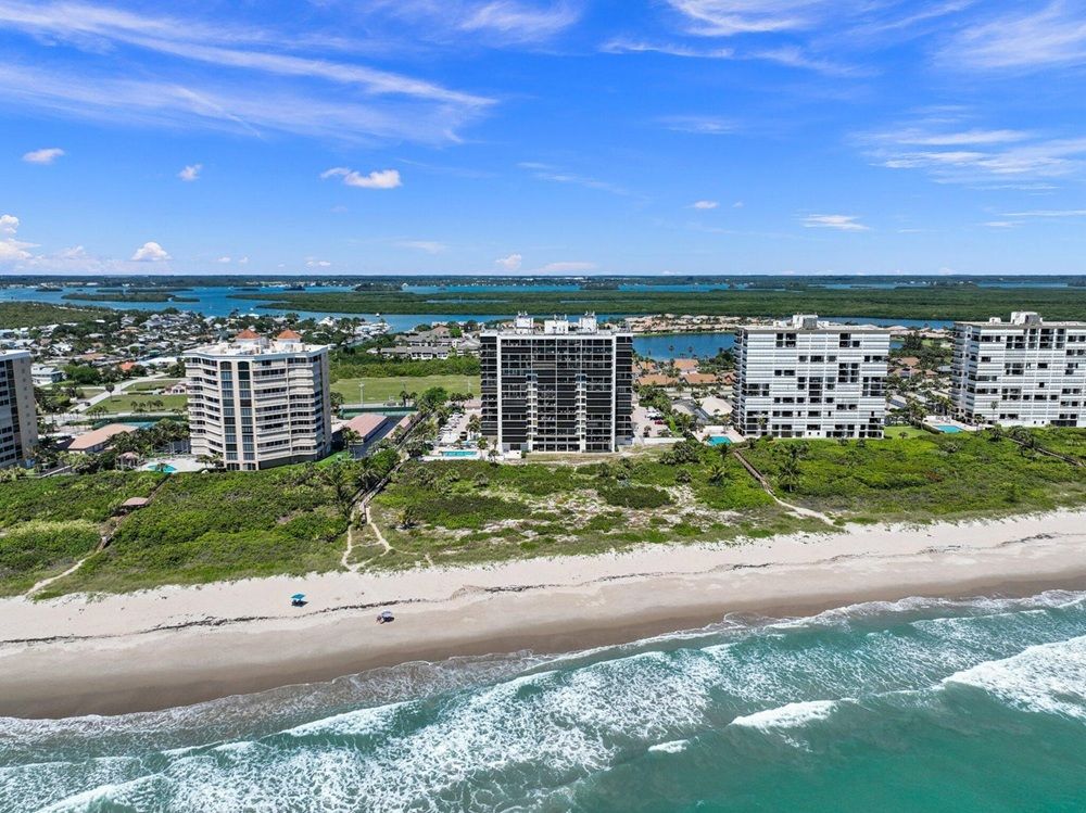 Oceanfront Corner Condo With Wraparound Views