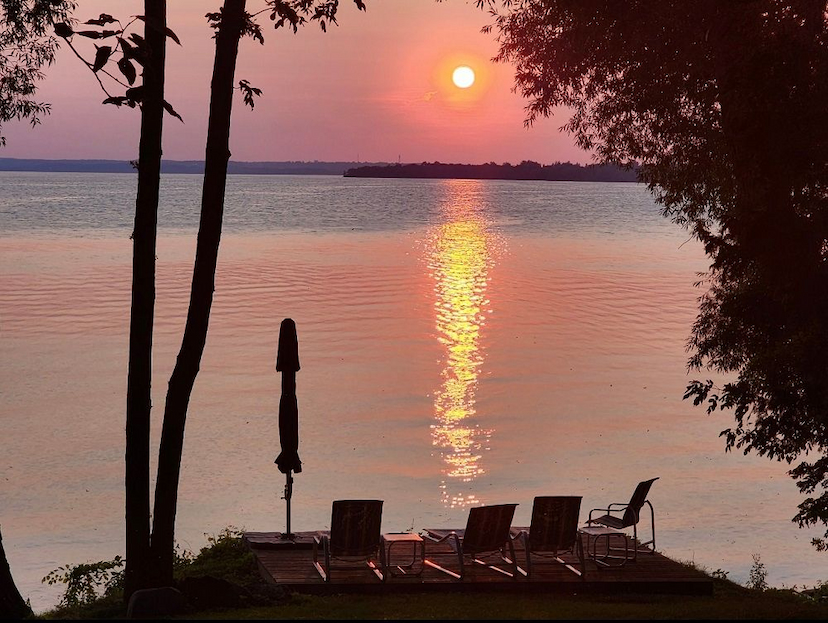 Private Waterfront Lake House