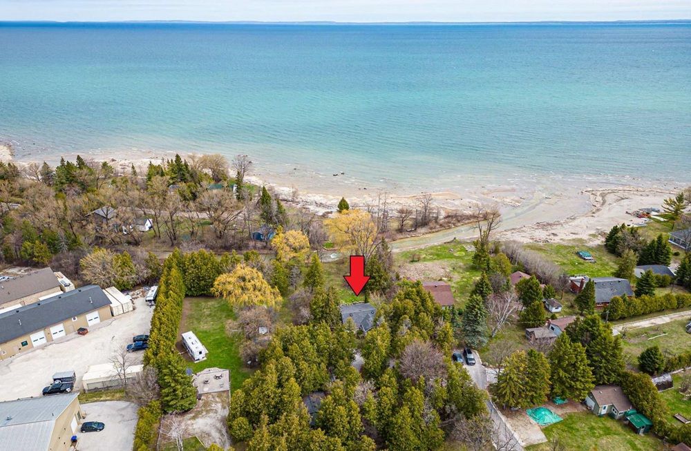Riverfront Views Retreat