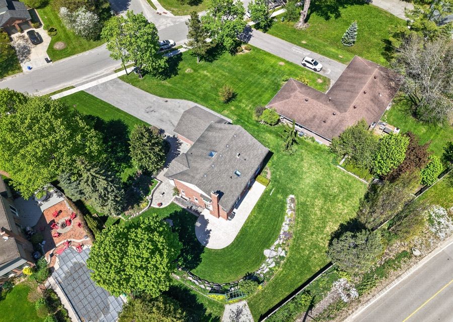 Prestigious Living On Royal Oak