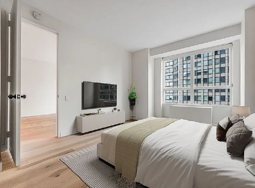 Welcome To This Beautifully Renovated Apartment