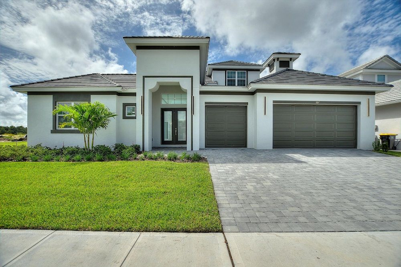 107 Hampton Loop