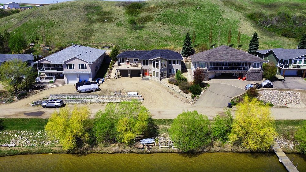 Lakefront Living At Its Finest