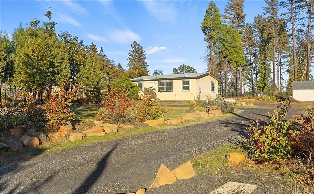 Spacious Paradise Property On Nearly 1 Acre With Pool Ready For A Refresh
