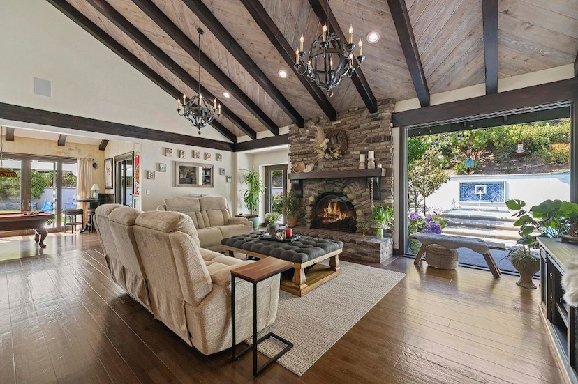 Breathtaking Private Estate