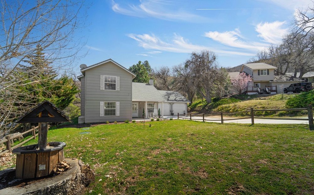 22390 William Tell Trail