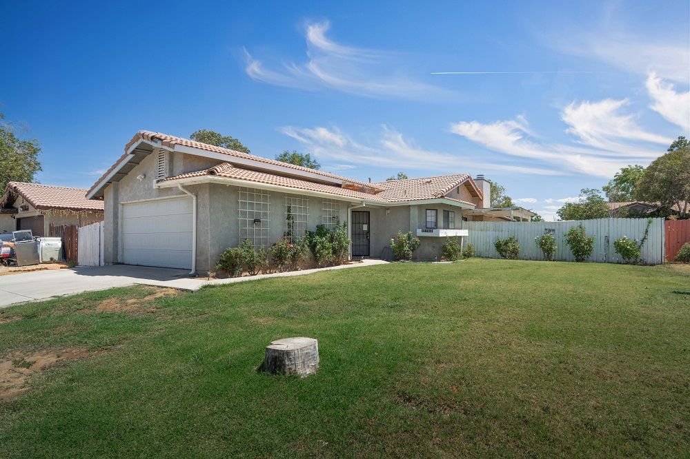 43732 La Paz Lane