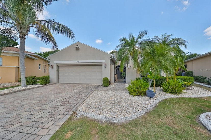 804 Regal Manor Way
