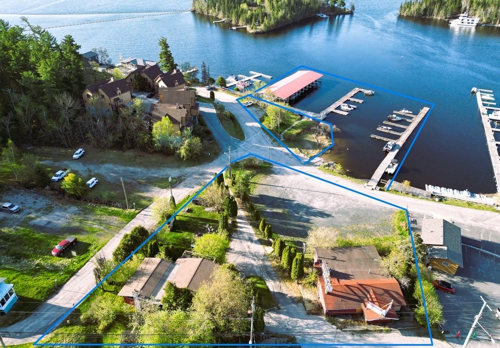 Lake Of The Woods Prime Highway Commercial Waterfront Opportunity - Ideal For Hotel Development