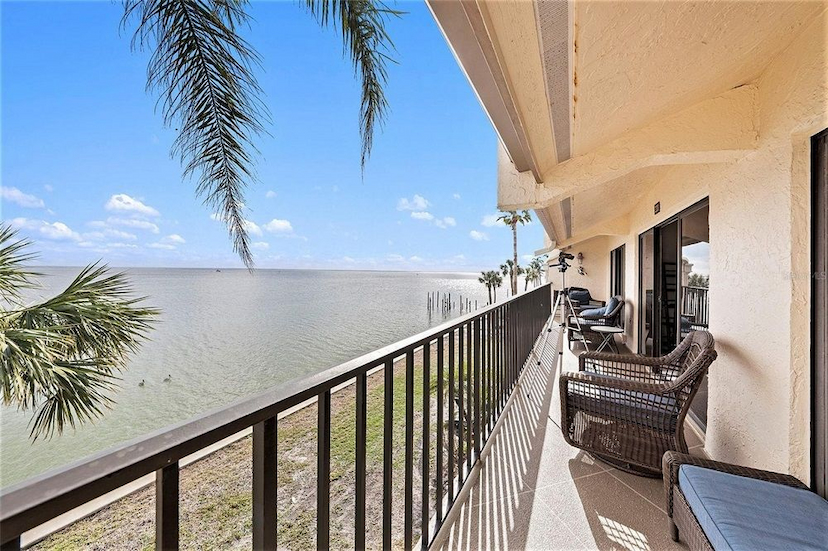 Spacious Top-Floor Condo