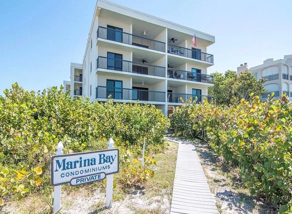3200 Gulf Blvd, Apt 103