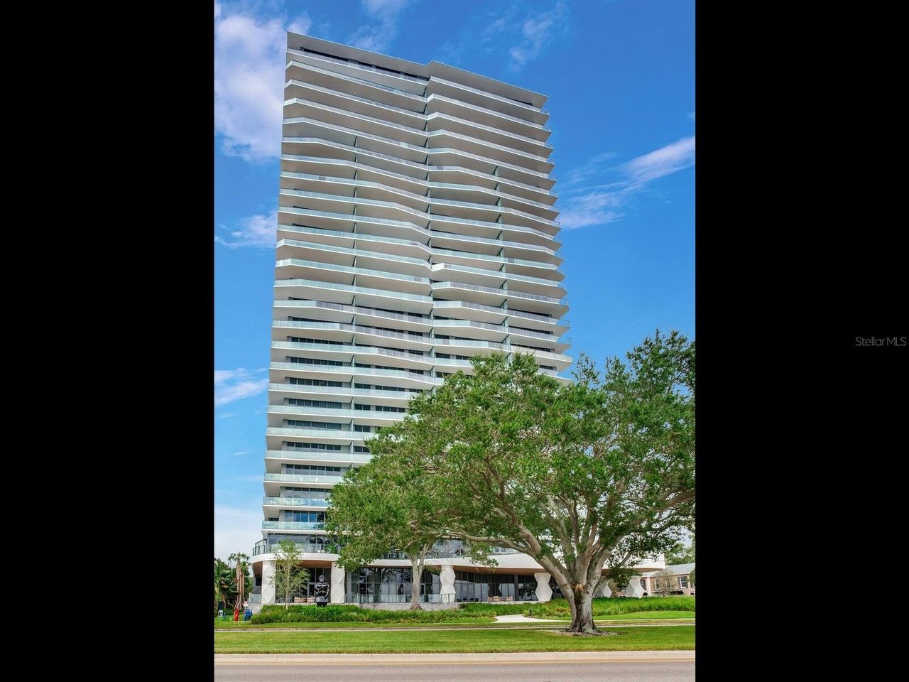 2912 W Santiago St #1504