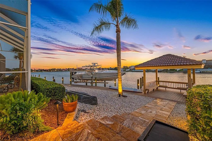 Waterfront Elegance With Bay & Gulf Access