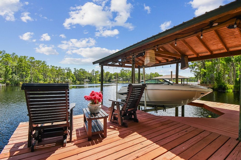 16205 Sentry Woods Ct