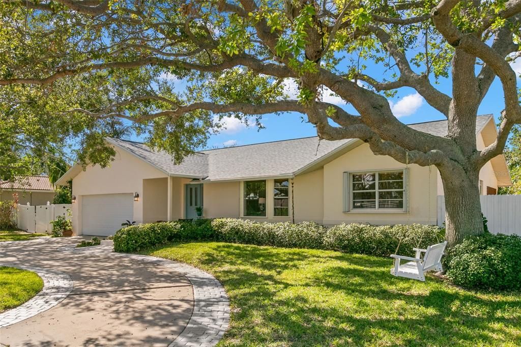 308 6th Ave N