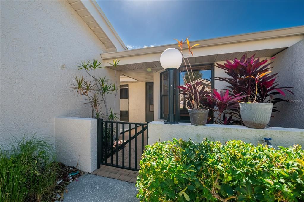1312 Pasadena Ave S #16