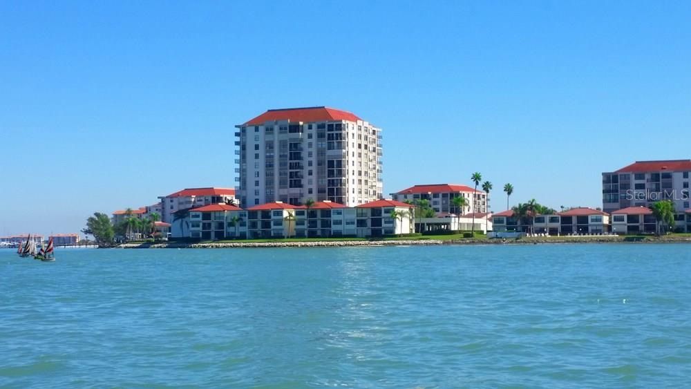6265 Sun Blvd #605