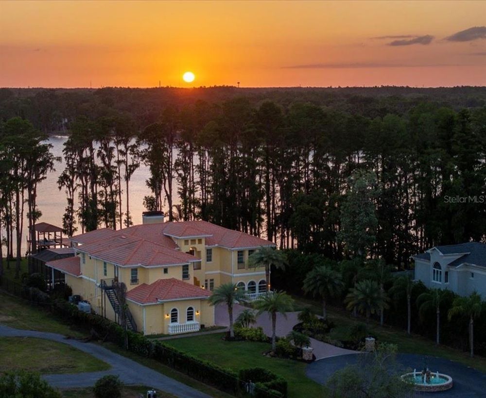 Lake Keystone Luxury Estate With Sunset Views
