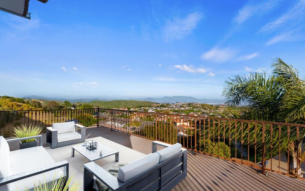 1184 Colina Vista