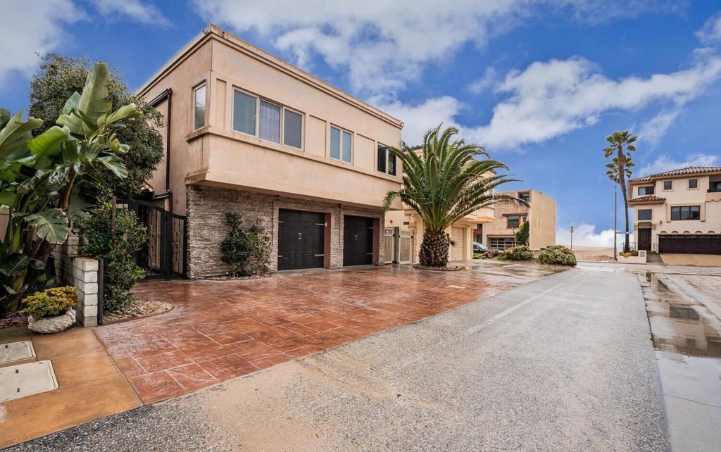 5344 Seabreeze Way