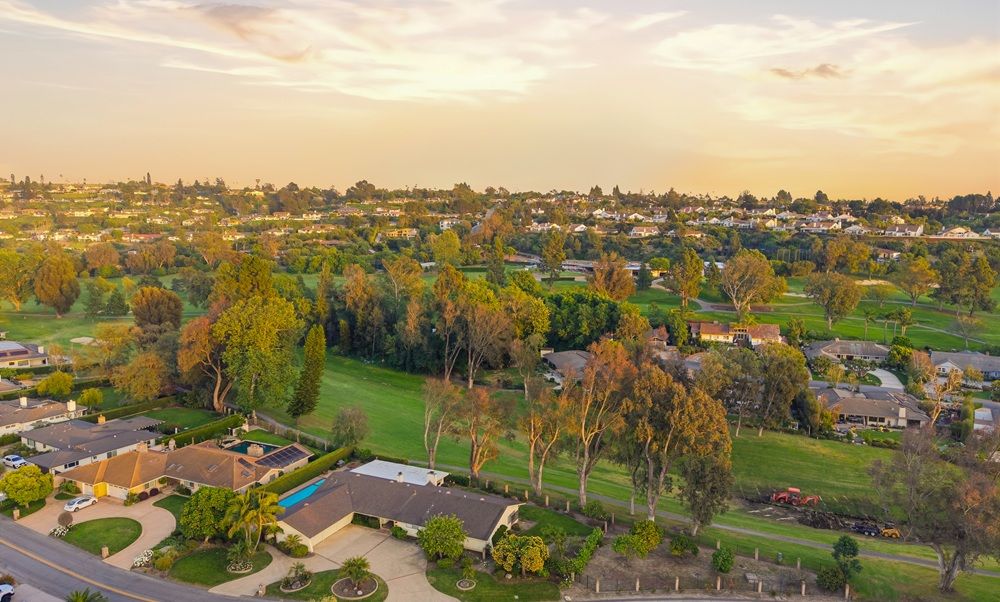 Premier Golf Course Living In Las Posas Estates