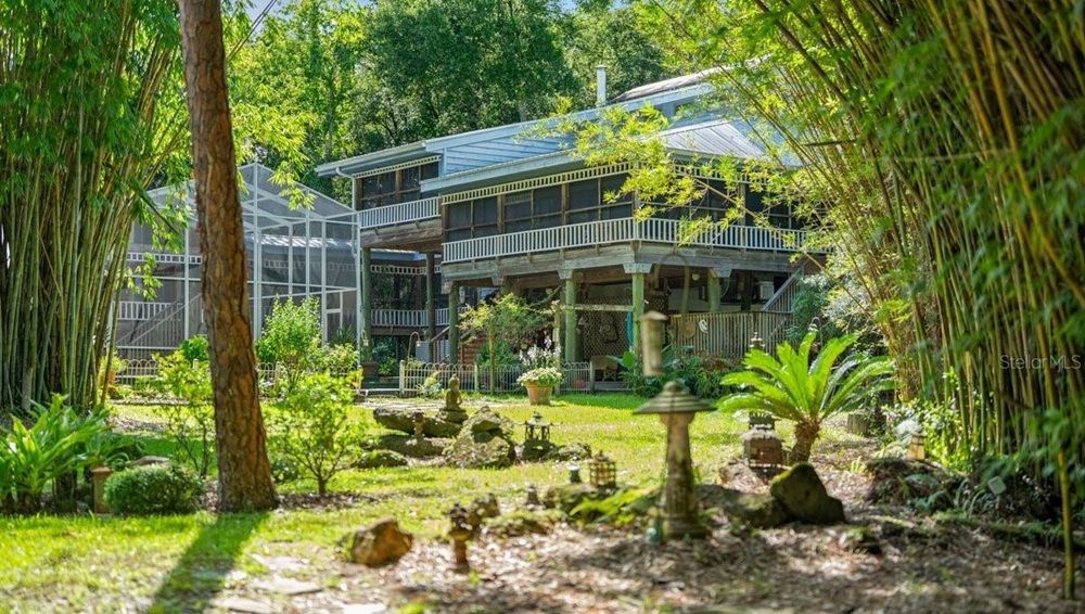 400 Pine Bluff Trail