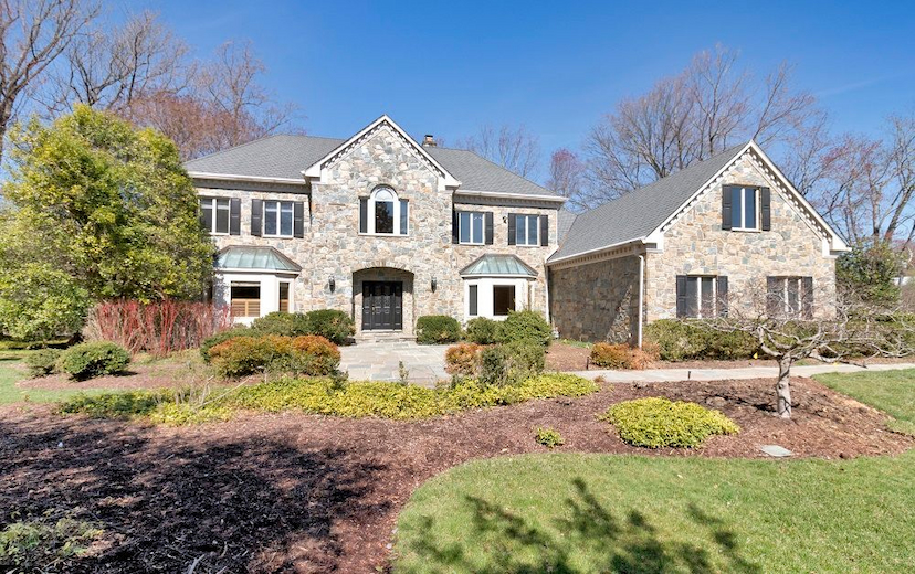 938 Douglass Drive
