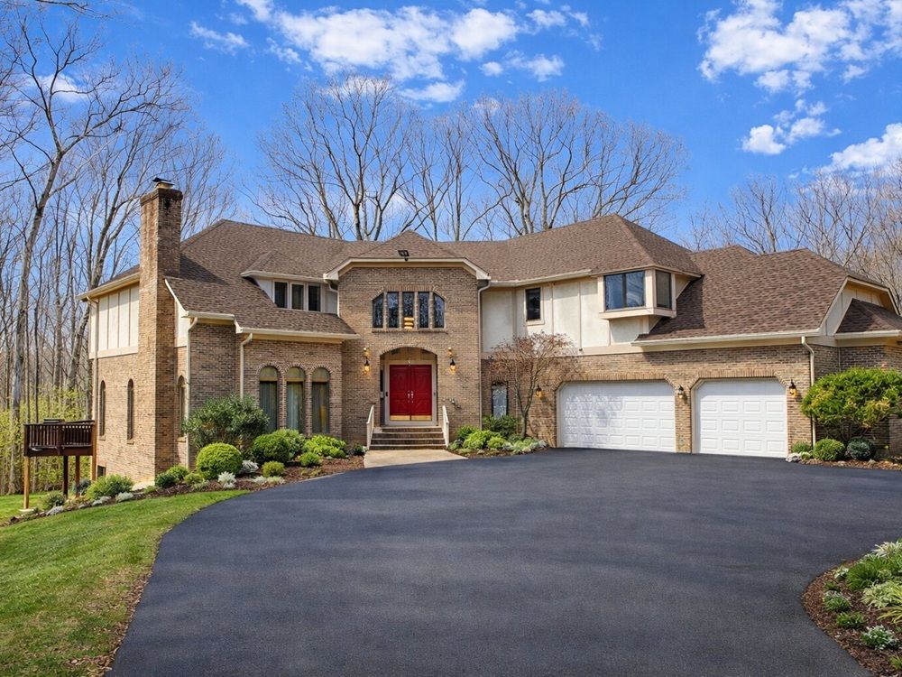 Luxury Clifton Home With Serene Views