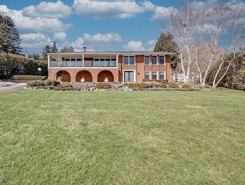 1331 Portview Court