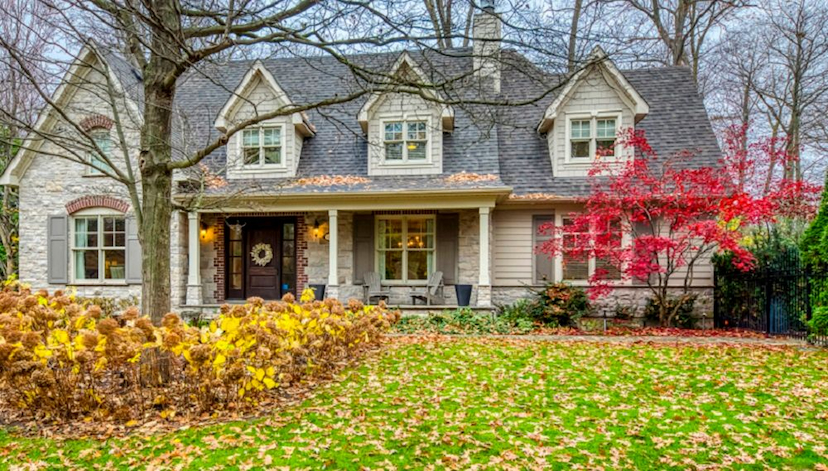 Luxurious Estate In Prestigious Lorne Park