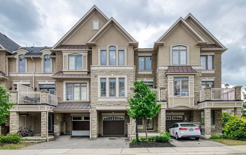 2435 Greenwich Dr #24