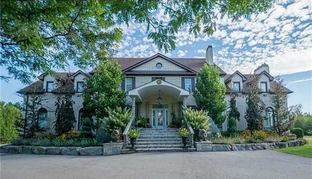 71 Mae Ct