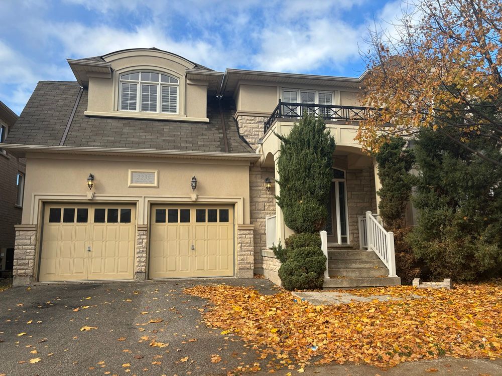 Luxury Ballantry Living In Prime Location