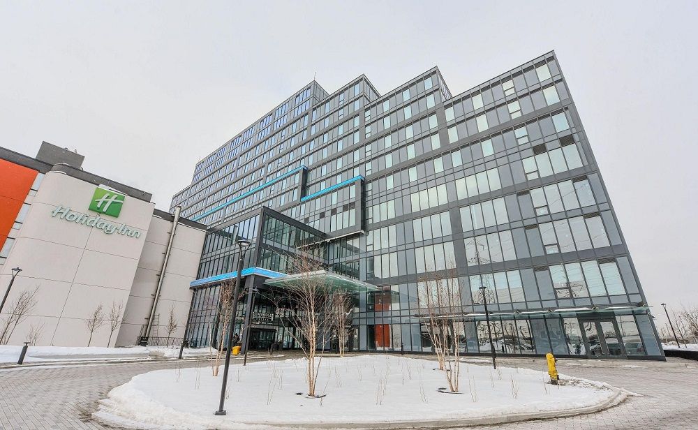 600 Dixon Road W 425