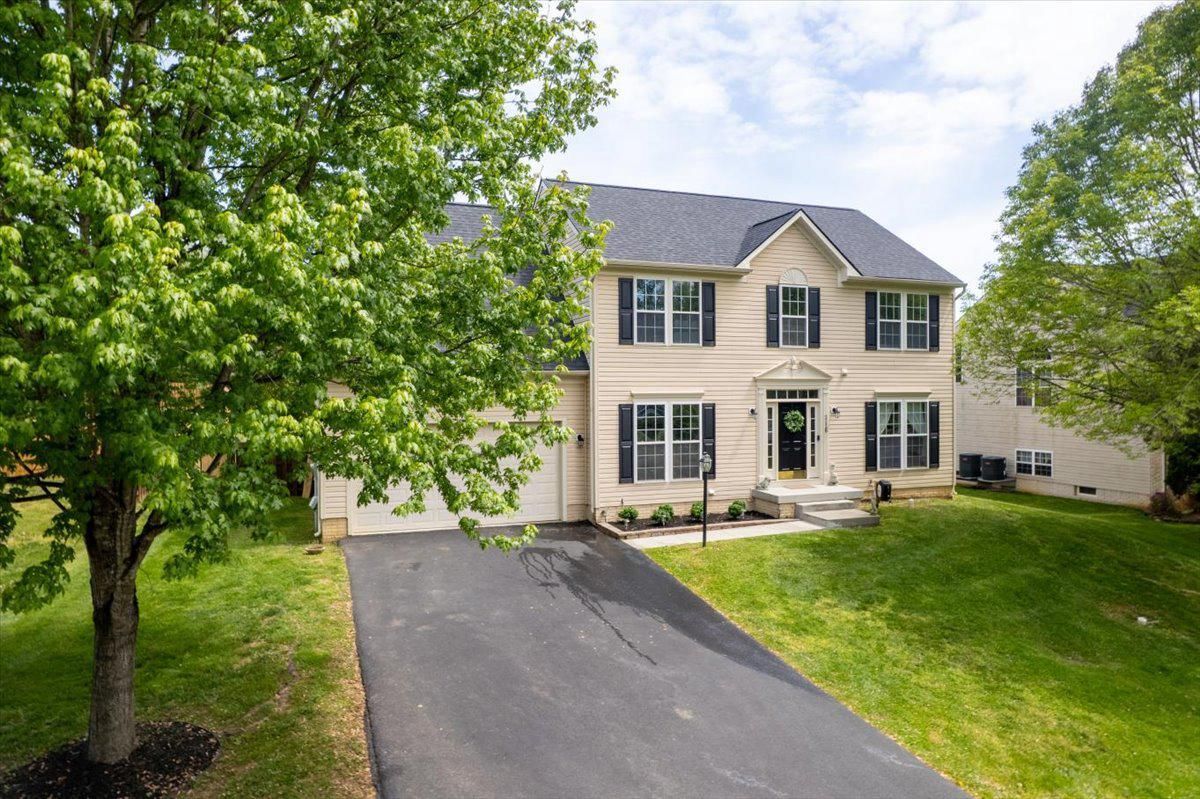Convenient Shepherdstown Location
