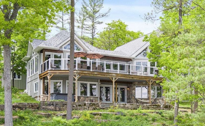 Live The Waterfront Lifestyle On Stoney Lake