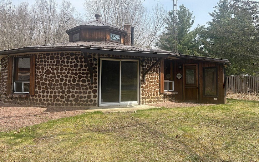 851 Rideauwood Ln