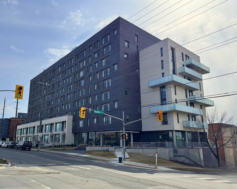 #902-195 Hunter St E
