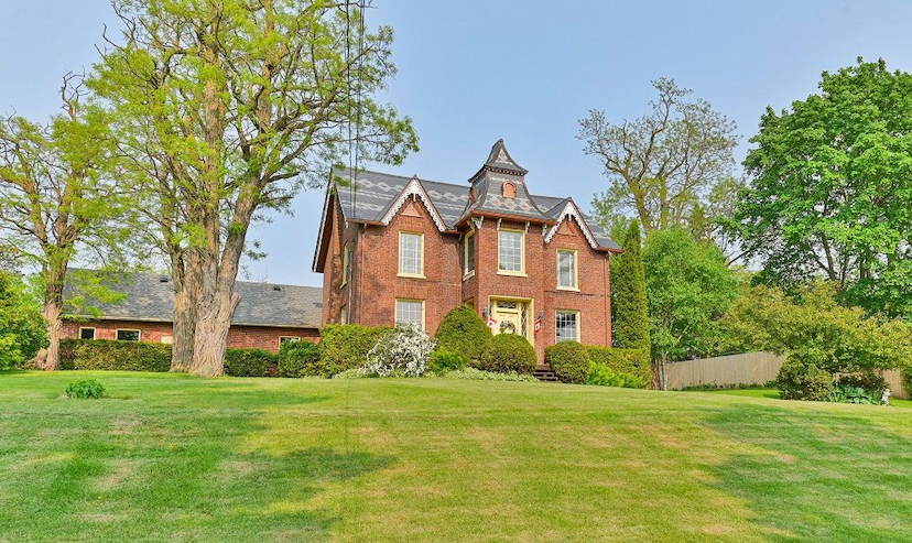 Timeless Charm On Historic Grounds