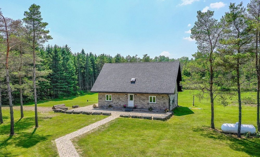7 Shell Cres