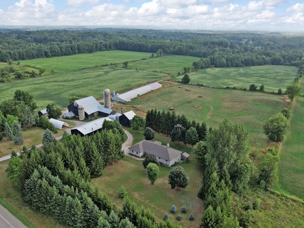 98+ Acre Farm – Minutes From Town - Erin
