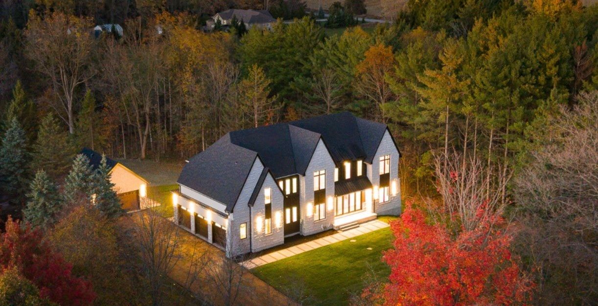 Luxury Living, Perfectly Positioned