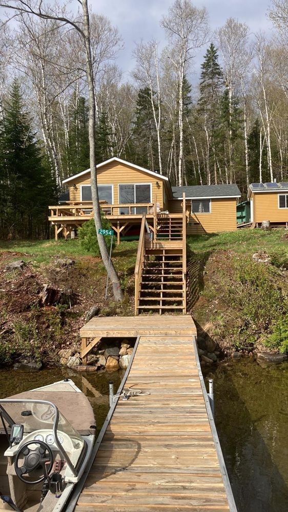 Waterfront Serenity On Aylen Lake