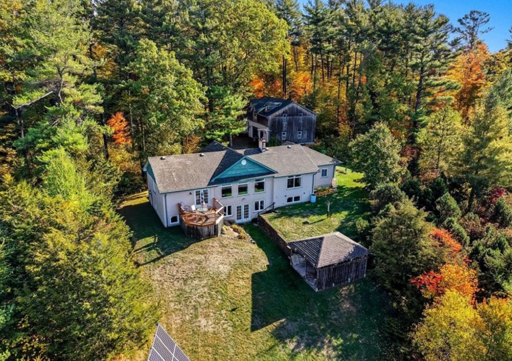 Country Estate With Outbuilding