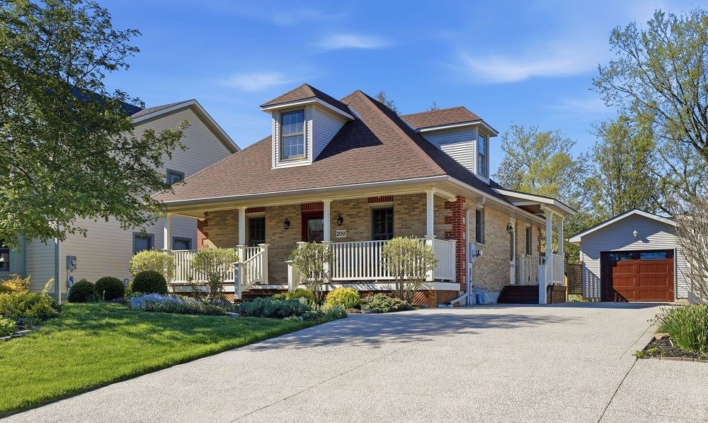 209 Summerhill Rd