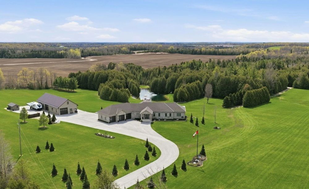 43 Acre Estate Near Markdale