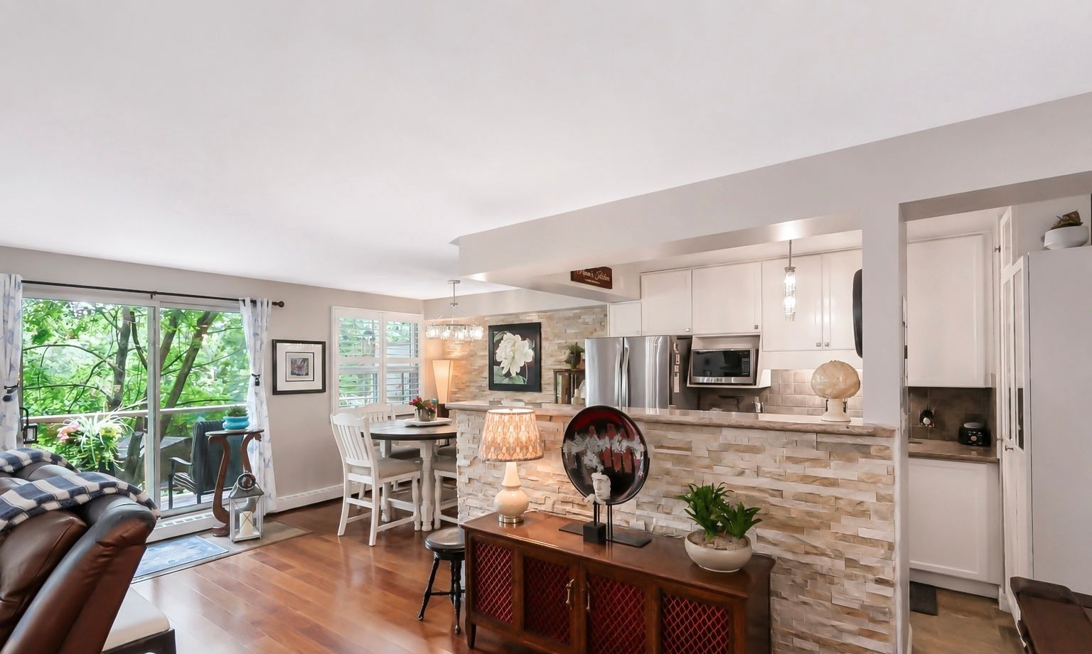 Spacious Condo With Modern Updates