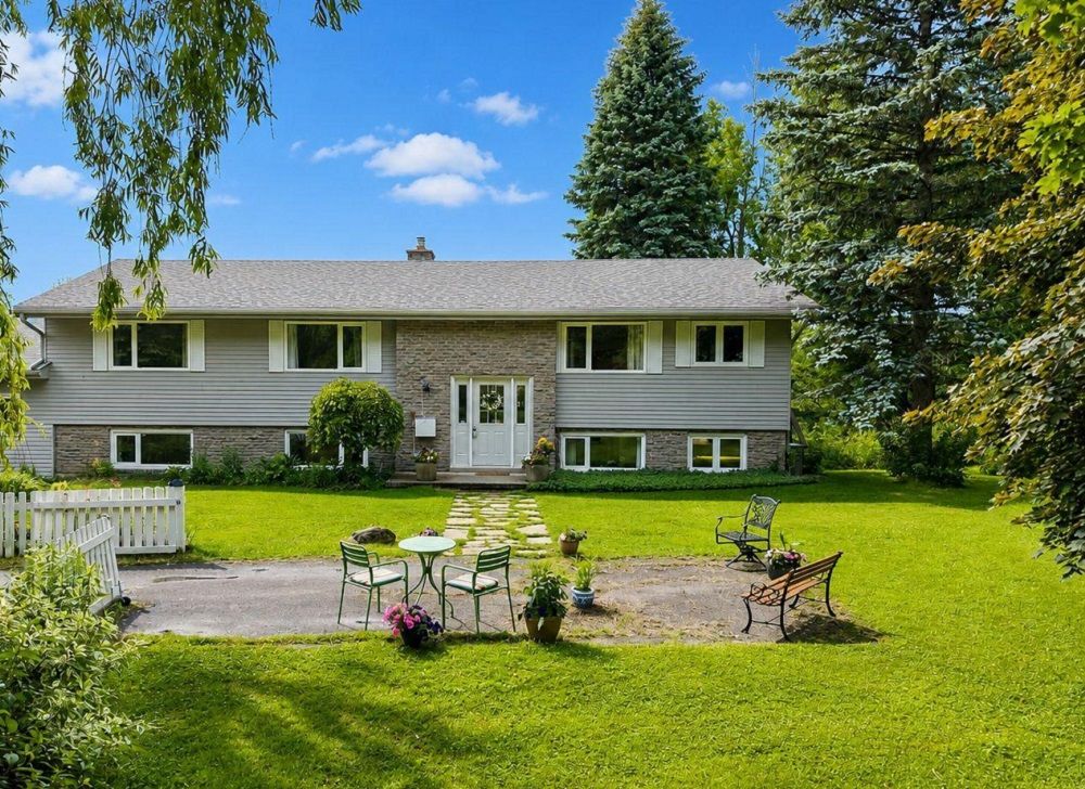 194700 Grey Rd 13