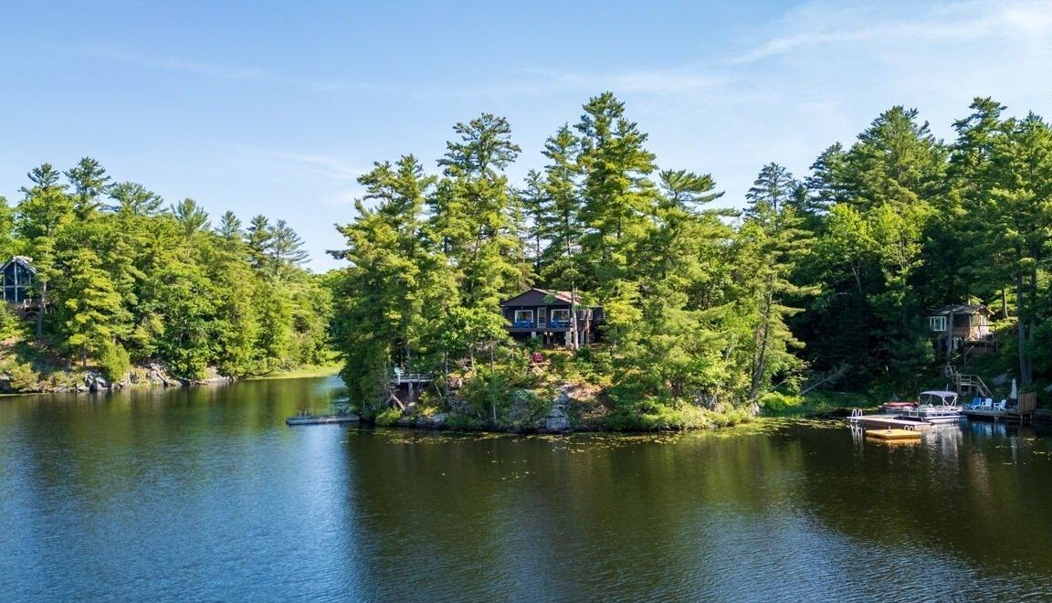 Drive-To Island On Horseshoe Lake!