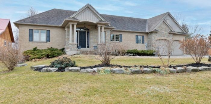 Custom Lakeview Luxury In Charming Port Burwell